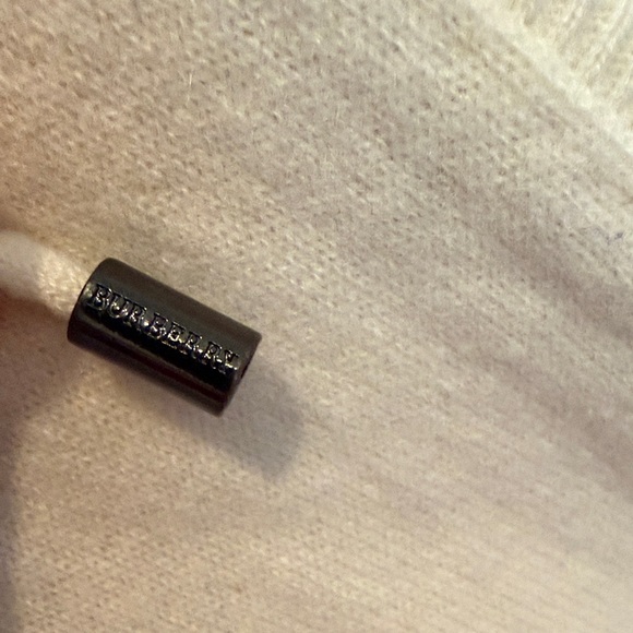 Burberry Cream Zip-Up Hoodie with Plaid Details - Picture 3 of 6